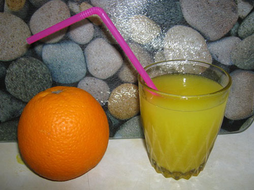 Апельсиновый сок и апельсиновый джем